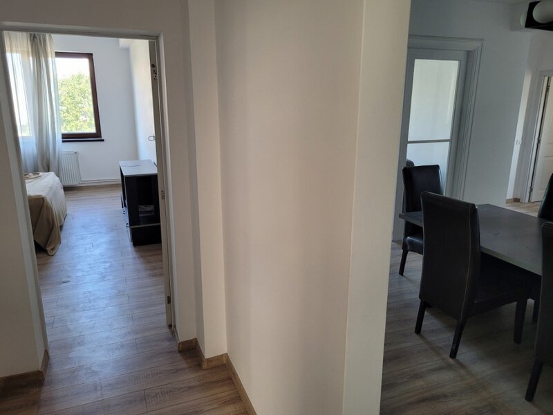 Ultracentral 5 Camere ideal regim hotelier